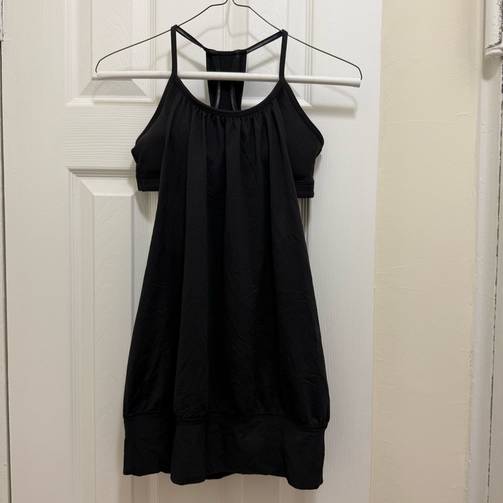 Lululemon Built-in sport removable padding bra tank top yoga black size 4